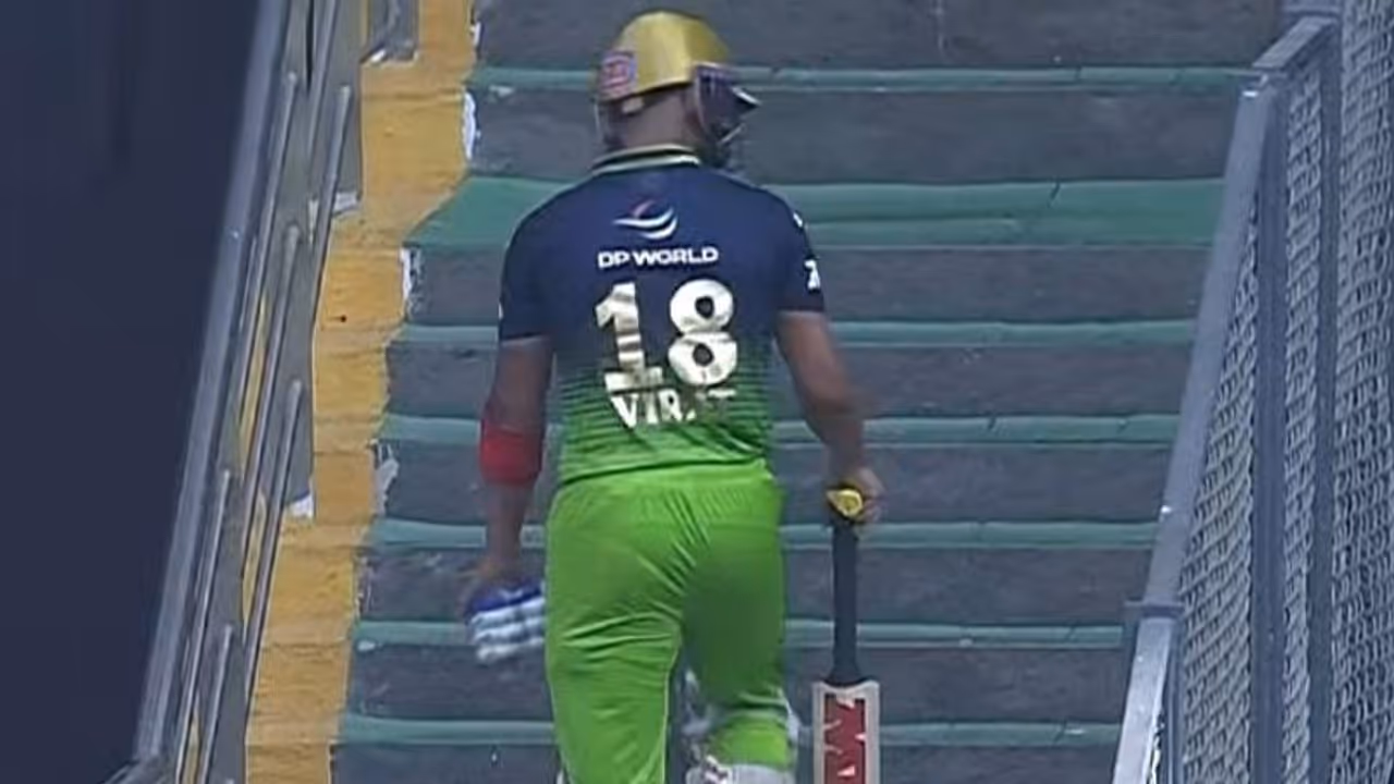 IPL 2022 : ദയനീയം വിരാട് കോലി! അമ്പരപ്പ് മാറാതെ ആരാധകര്‍; ആശ്വസിപ്പിച്ച് സഞ്ജയ് ബംഗാര്‍ വീഡിയോ വൈറല്‍