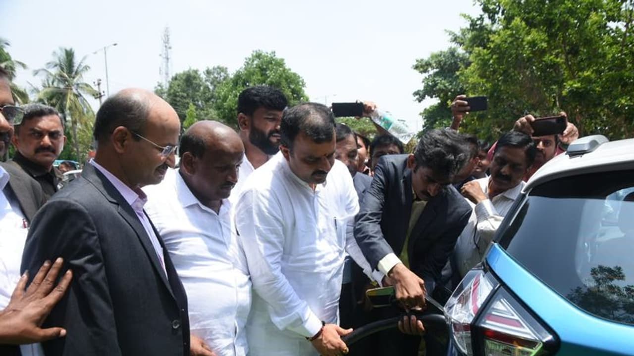 ಜೂನ್ 30ರೊಳಗೆ ಕರ್ನಾಟಕದಲ್ಲಿ 1000 ರಿಚಾರ್ಜಿಂಗ್ ಕೇಂದ್ರಗಳ ಸ್ಥಾಪನೆ