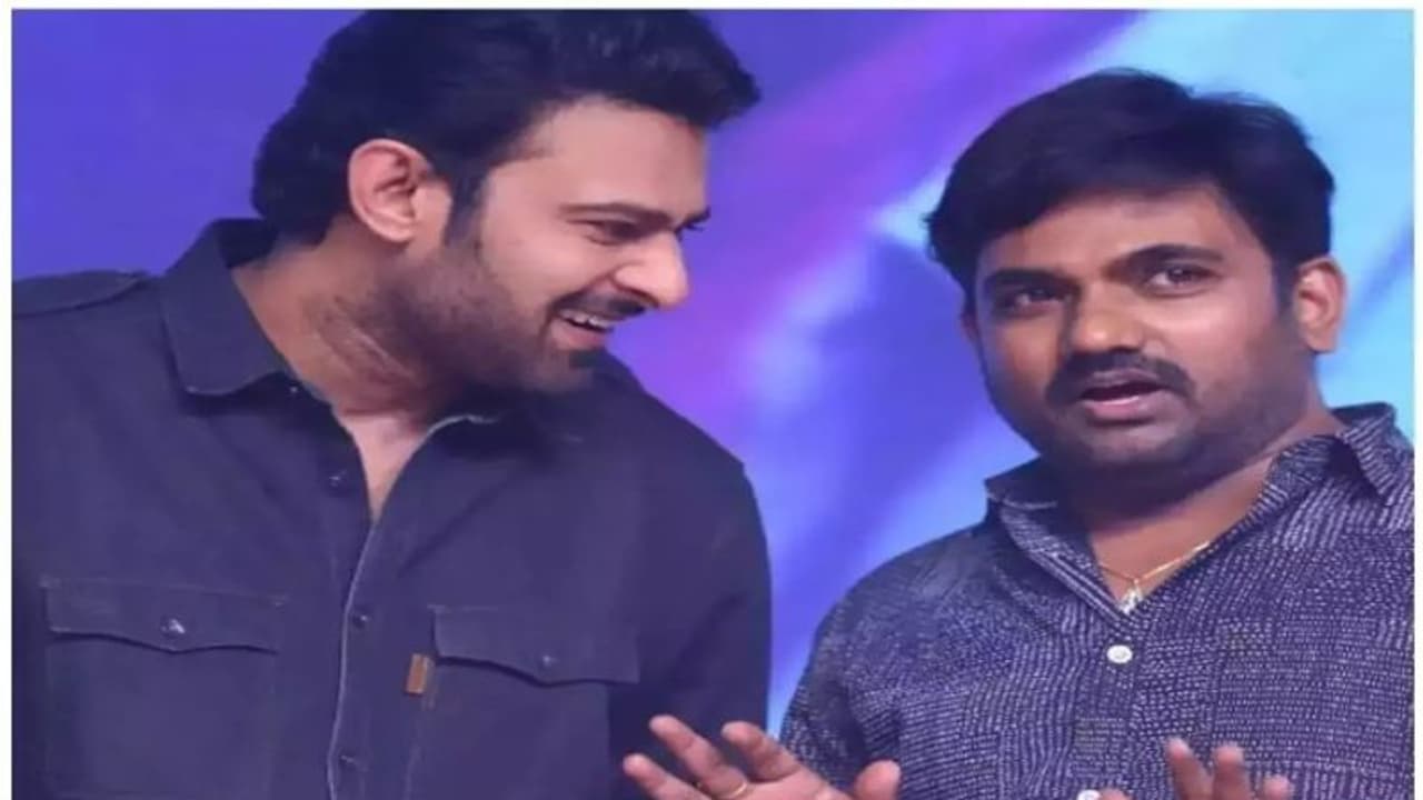 ఆ తర్వాతే ప్రభాస్ మారుతీ సినిమా ప్రకటన? అప్పటి వరకు సేమ్ ప్లాన్! ఆ తర్వాతే ప్రభాస్ మారుతీ సినిమా ప్రకటన? అప్పటి వరకు సేమ్ ప్లాన్!