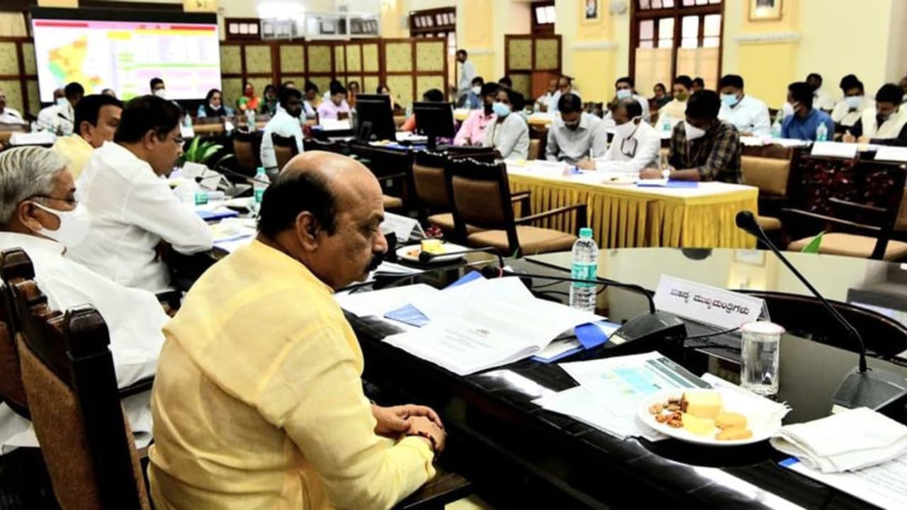 ELection ಮ.ಪ.ದಲ್ಲಿ ಚುನಾವಣೆಗೆ ಸುಪ್ರೀಂ ಆದೇಶ, ರಾಜ್ಯದಲ್ಲೂ ಜಿಪಂ, ತಾಪಂ,ಬಿಬಿಎಂಪಿ ಎಲೆಕ್ಷನ್ ಘೋಷಣೆ? ELection ಮ.ಪ.ದಲ್ಲಿ ಚುನಾವಣೆಗೆ ಸುಪ್ರೀಂ ಆದೇಶ, ರಾಜ್ಯದಲ್ಲೂ ಜಿಪಂ, ತಾಪಂ,ಬಿಬಿಎಂಪಿ ಎಲೆಕ್ಷನ್ ಘೋಷಣೆ?