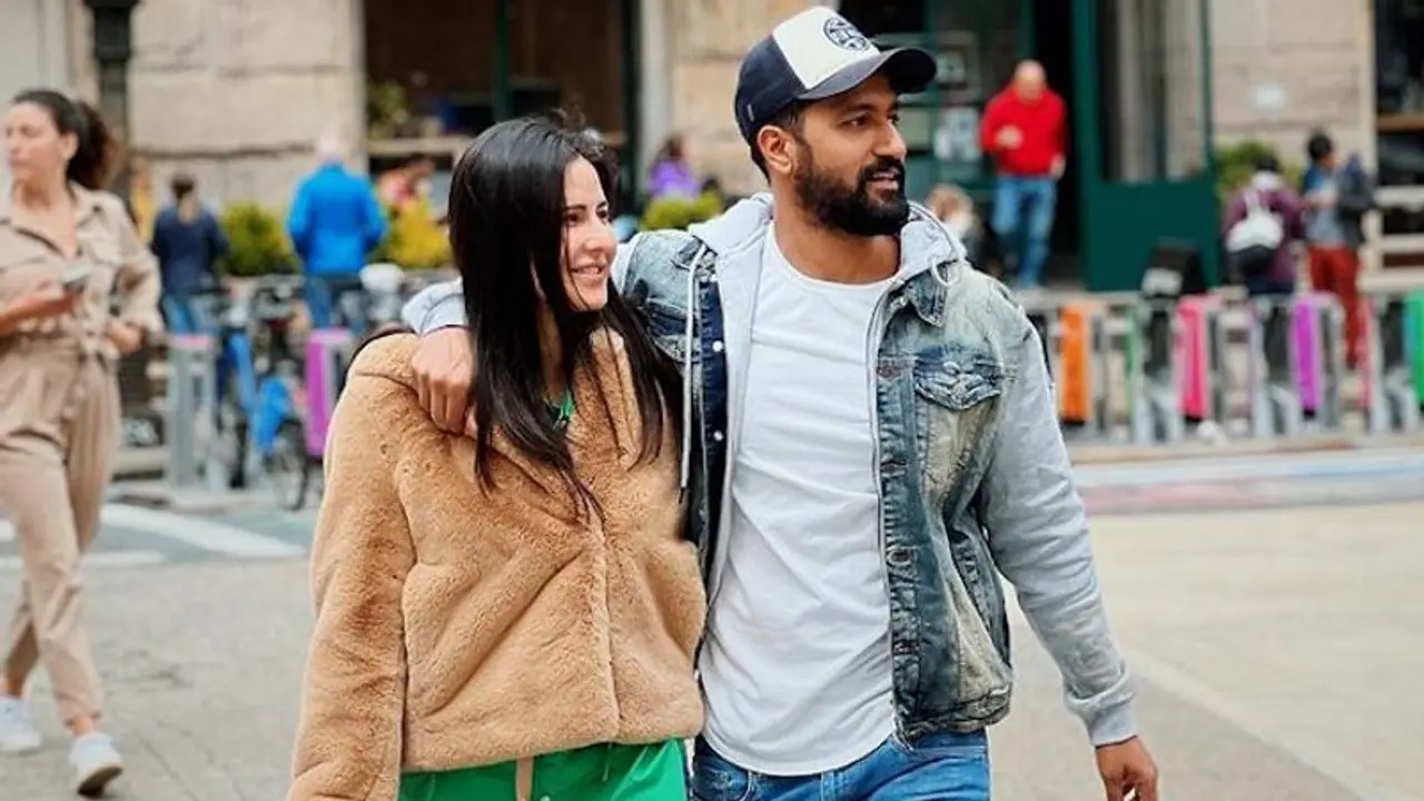 Katrina Kaif, Vicky Kaushal enjoying NYC life; check out their latest pictures Katrina Kaif, Vicky Kaushal enjoying NYC life; check out their latest pictures