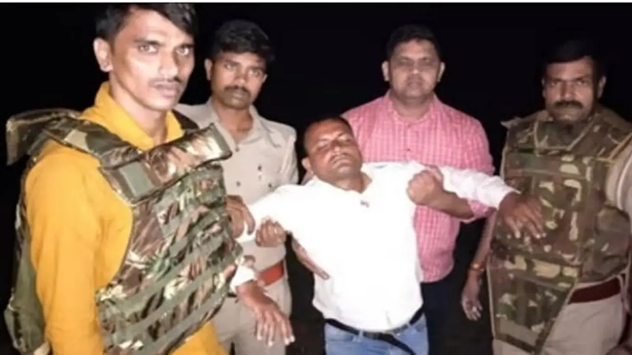 कुशीनगर में लूट करने वाले गिरोह से पुलिस की मुठभेड़, बदमाशों के पास से ये चीज हुई बरामद
