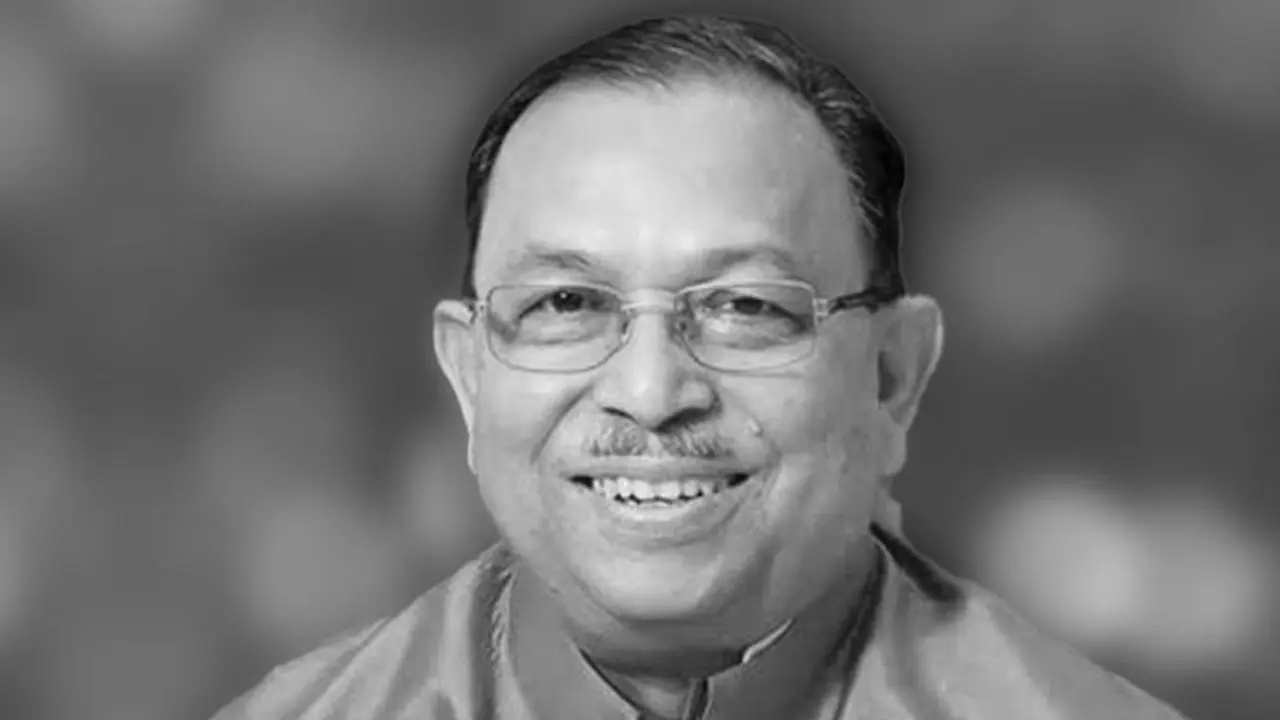 প্রয়াত পিয়ারলেস গ্রুপের ম্যানেজিং ডিরেক্টর এস কে রায়, শোকপ্রকাশ ফিরহাদের প্রয়াত পিয়ারলেস গ্রুপের ম্যানেজিং ডিরেক্টর এস কে রায়, শোকপ্রকাশ ফিরহাদের