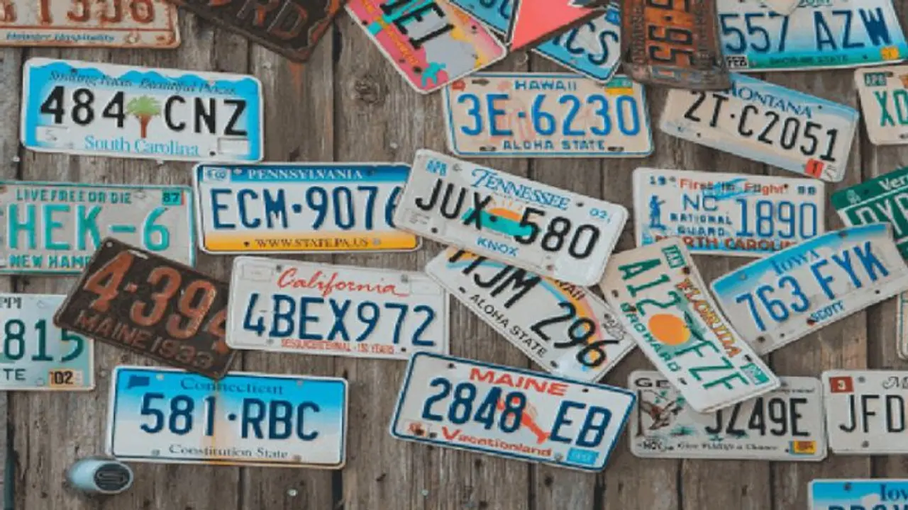 வாகனங்களுக்கு ஃபேன்ஸி நம்பர் பிளேட் வாங்குவது எப்படி? முழு விவரம் இதோ...