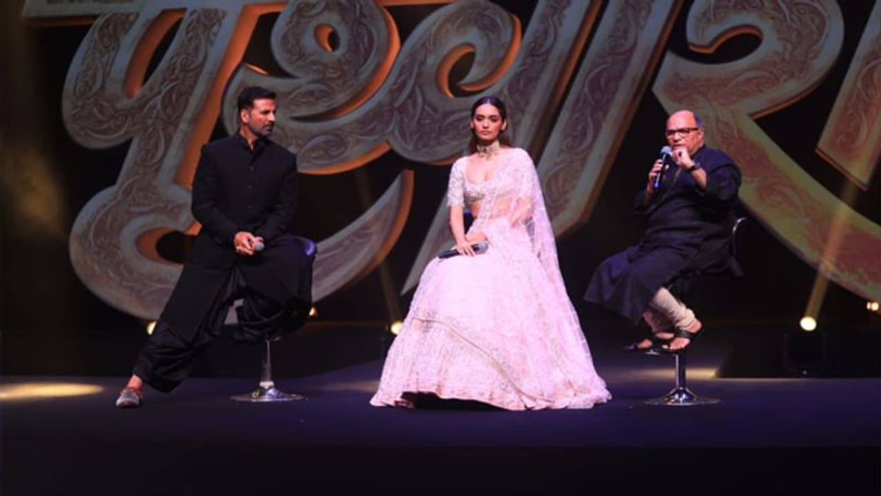 अक्षय कुमार की Prithviraj का टाइटल फंसा विवादों में, फिल्म के निर्देशक ने कही ये बड़ी बात