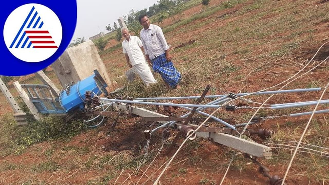 ಕೊಪ್ಪಳದಲ್ಲಿ ಮಳೆ ಗಾಳಿ ಅವಾಂತರ: ಜನ ಕಂಗಾಲು ಕೊಪ್ಪಳದಲ್ಲಿ ಮಳೆ ಗಾಳಿ ಅವಾಂತರ: ಜನ ಕಂಗಾಲು