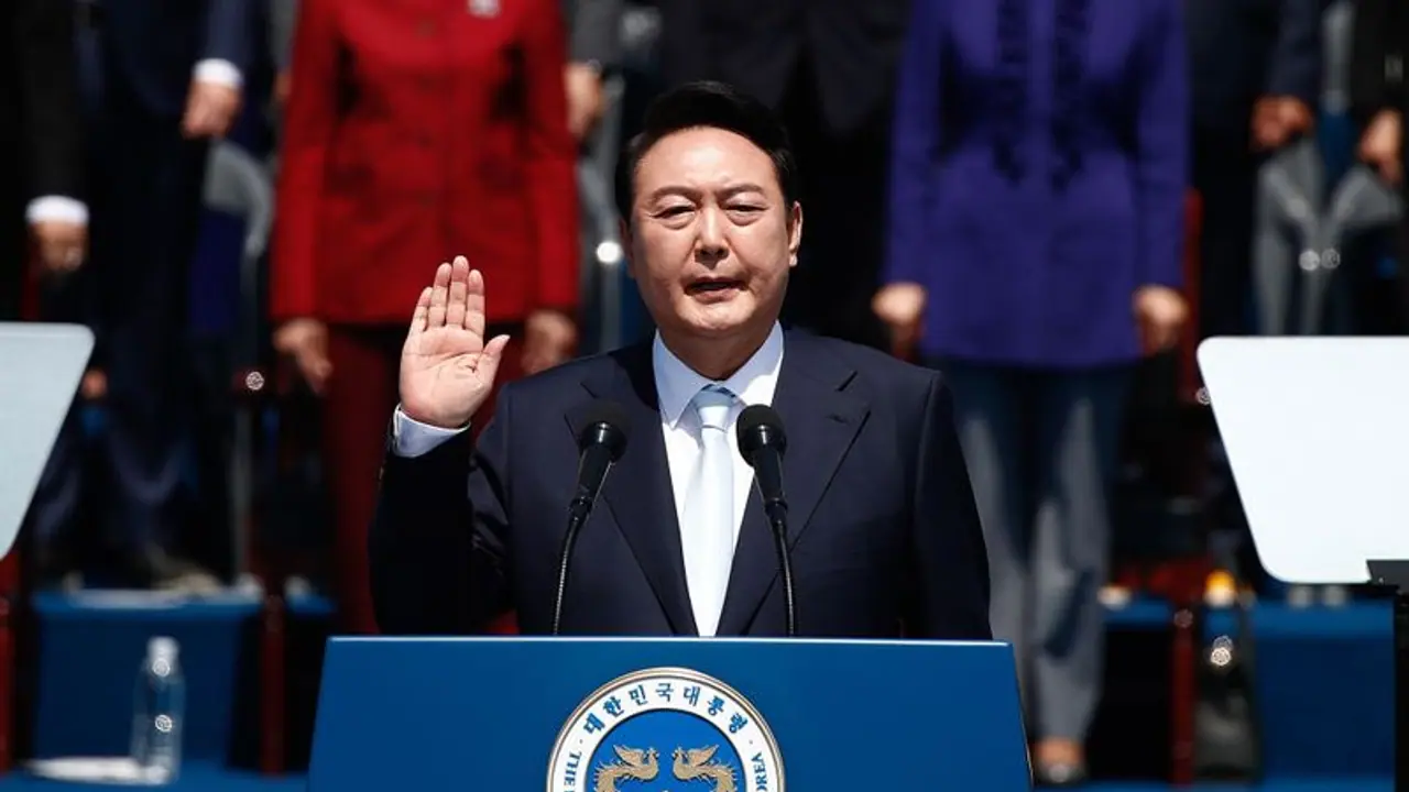 Yoon Suk Yeol sworn in as South Korea's new president, says 'door for dialogue open with North Korea'