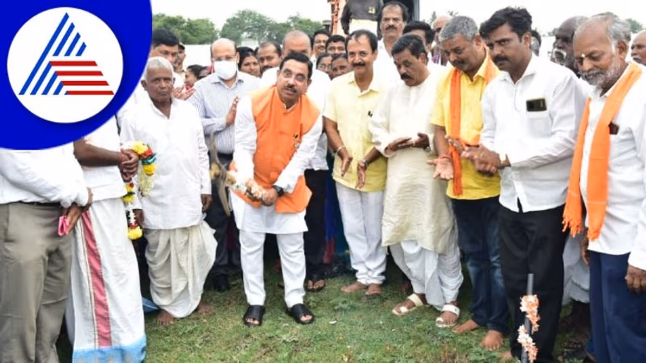 Hubballi Dharwad 7 ತಿಂಗಳಲ್ಲಿ 75 ಕೆರೆ ನಿರ್ಮಾಣದ ಗುರಿ Hubballi Dharwad 7 ತಿಂಗಳಲ್ಲಿ 75 ಕೆರೆ ನಿರ್ಮಾಣದ ಗುರಿ