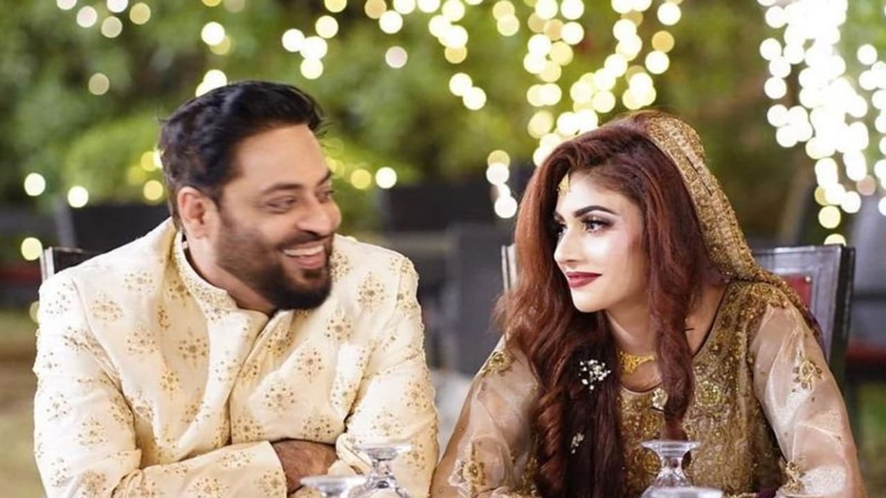 പോണ്‍ അഭിനയിക്കാന്‍ നിര്‍ബന്ധിച്ചു, പാക് സെലബ്രിറ്റി നേതാവിനെതിരെ മൂന്നാം ഭാര്യയായ പതിനെട്ടുകാരി!