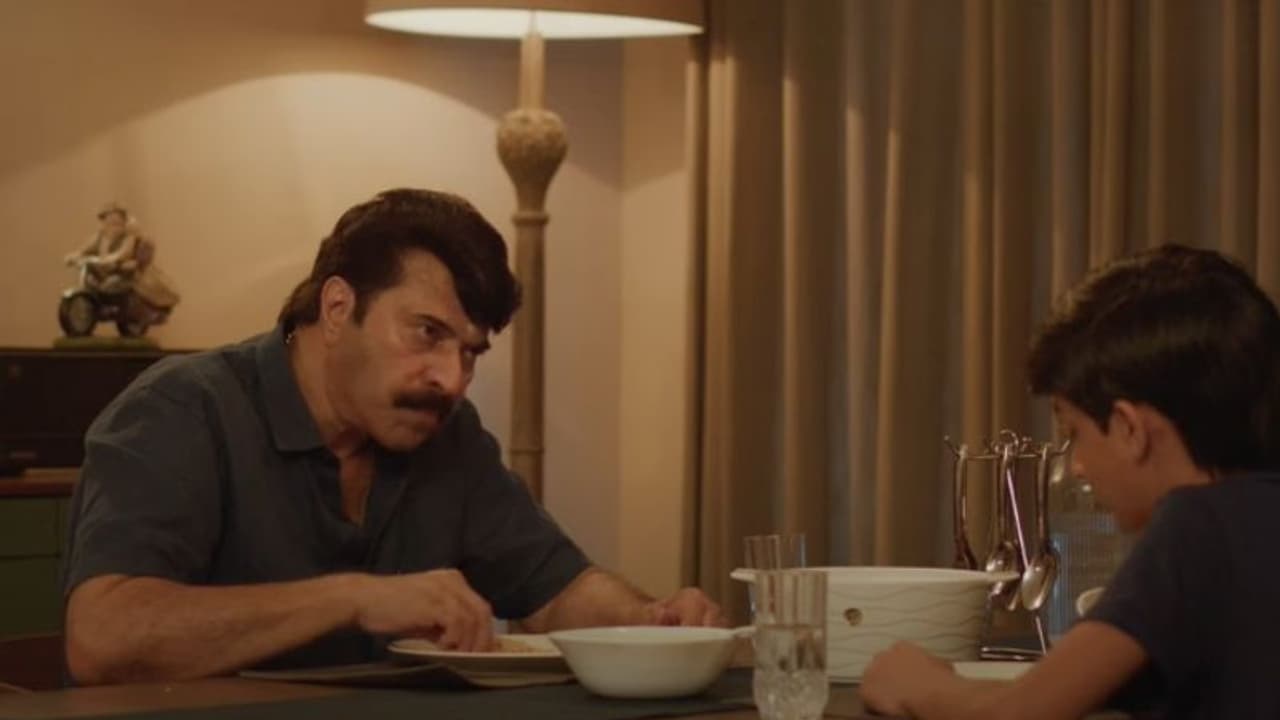 പ്രകടനത്തില് വിസ്മയിപ്പിക്കാന് വീണ്ടും മമ്മൂട്ടി; 'പുഴു' പ്രൊമോ പ്രകടനത്തില് വിസ്മയിപ്പിക്കാന് വീണ്ടും മമ്മൂട്ടി; 'പുഴു' പ്രൊമോ