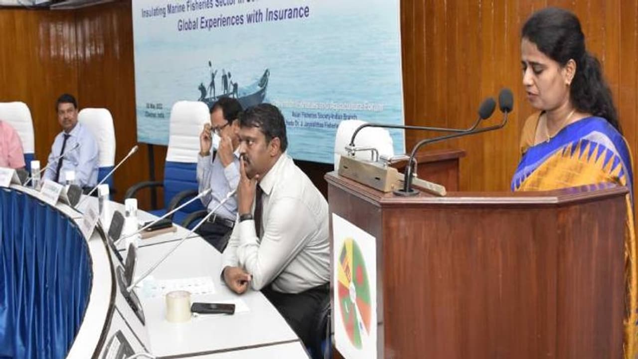 കാലാവസ്ഥാവ്യതിയാനം: മത്സ്യത്തൊഴിലാളികളുടെ സംരക്ഷണത്തിന് കാലാവസ്ഥാധിഷ്ഠിത ഇൻഷുറൻസ് വേണമെന്ന് ആവശ്യം