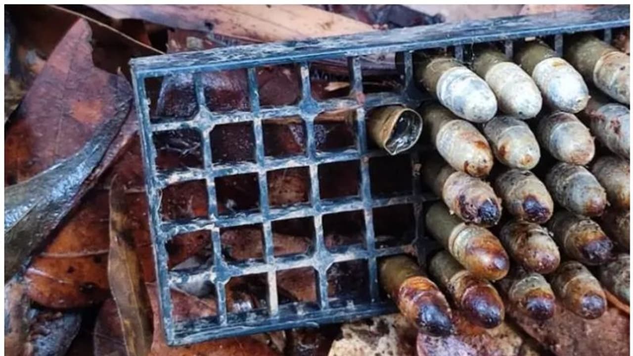 തൊണ്ടയാട് കണ്ടെത്തിയത് പൂനെ, ഇംഗ്ലണ്ട് എന്നിവിടങ്ങളിൽ നിർമ്മിച്ച വെടിയുണ്ടകൾ, അന്വേഷണം തൊണ്ടയാട് കണ്ടെത്തിയത് പൂനെ, ഇംഗ്ലണ്ട് എന്നിവിടങ്ങളിൽ നിർമ്മിച്ച വെടിയുണ്ടകൾ, അന്വേഷണം