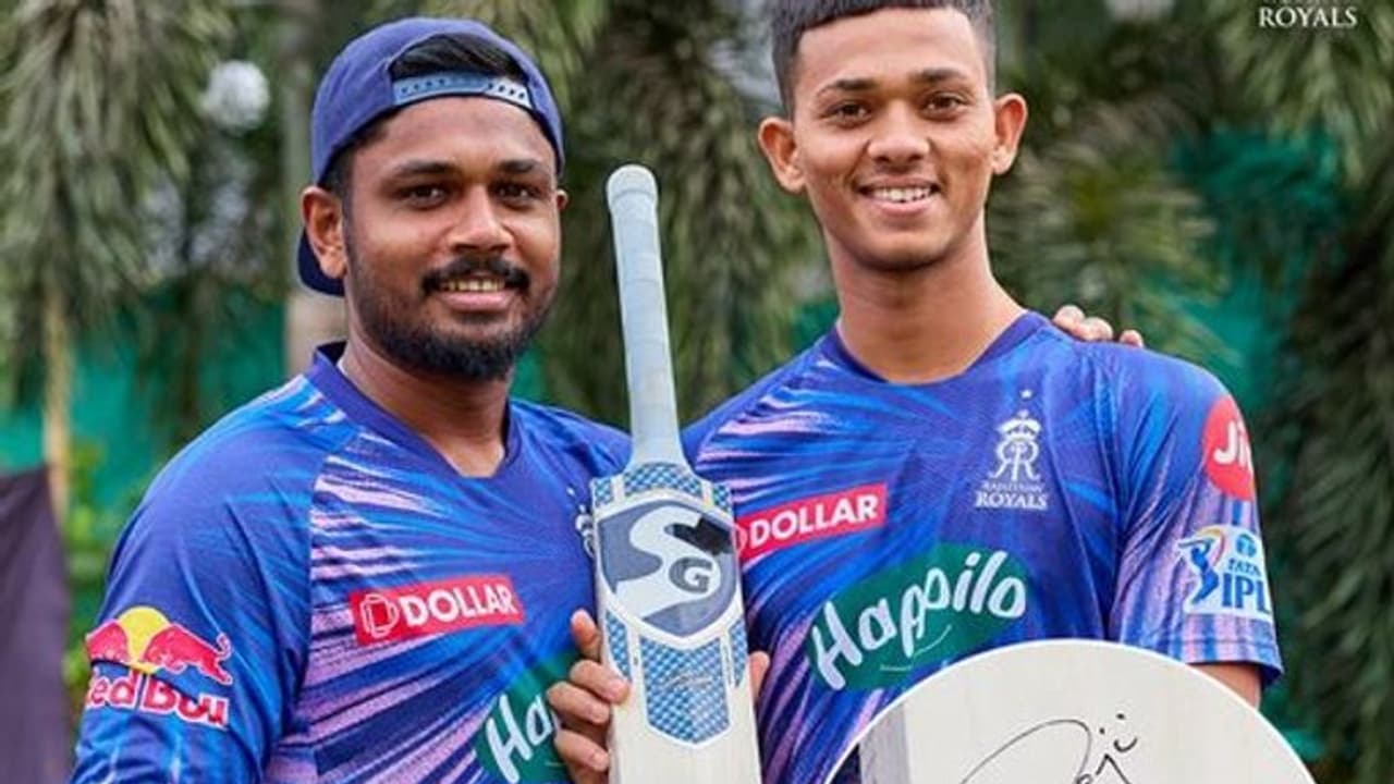 IPL 2022 : 'എല്ലാവരുടെയും ജീവിതത്തില് ഒരു സഞ്ജു വേണം'; ജയ്സ്വാളിന് ബാറ്റ് സമ്മാനിച്ച് രാജസ്ഥാന് നായകന് IPL 2022 : 'എല്ലാവരുടെയും ജീവിതത്തില് ഒരു സഞ്ജു വേണം'; ജയ്സ്വാളിന് ബാറ്റ് സമ്മാനിച്ച് രാജസ്ഥാന് നായകന്