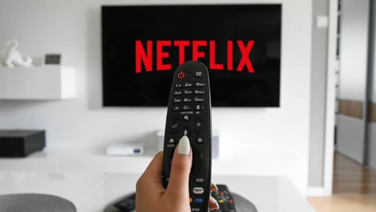 Netflix streaming unreleased titles to subscribers for their feedback: Report