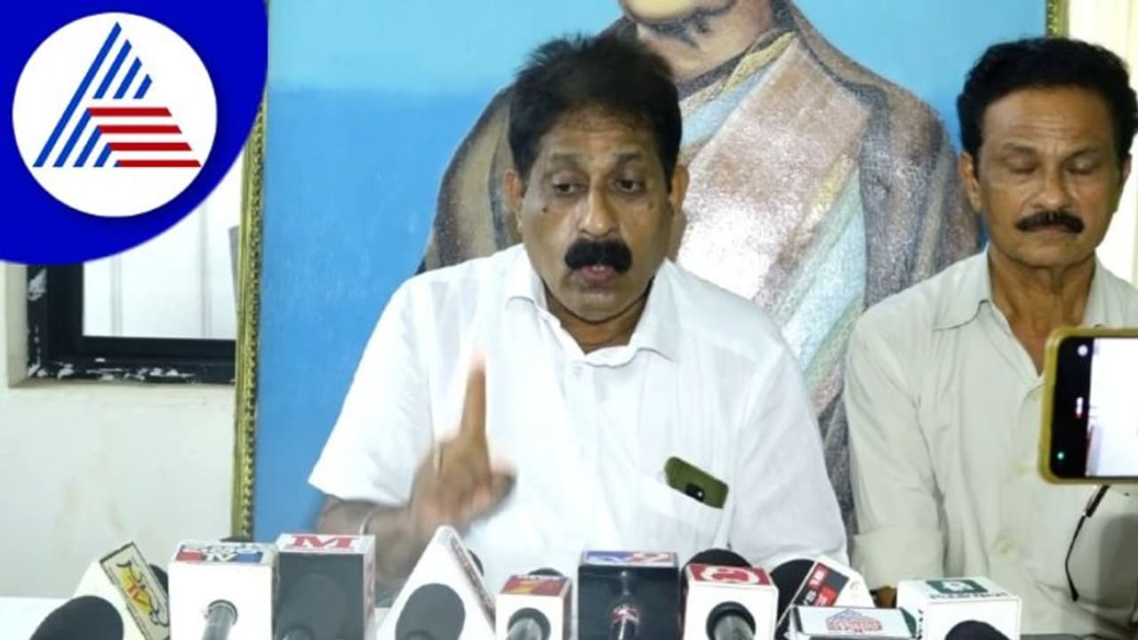 Pramod Madhwaraj ಕುಟುಂಬದಿಂದ ಉಡುಪಿ ಕಾಂಗ್ರೆಸ್ ಎರಡು ತಲೆಮಾರು ಬಲಿ! Pramod Madhwaraj ಕುಟುಂಬದಿಂದ ಉಡುಪಿ ಕಾಂಗ್ರೆಸ್ ಎರಡು ತಲೆಮಾರು ಬಲಿ!