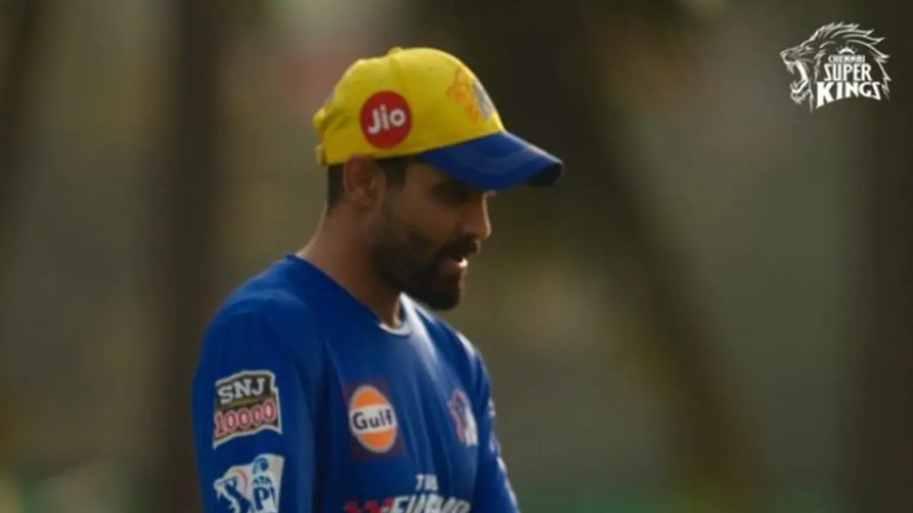 IPL 2022 : ചെന്നൈയില്‍ തമ്മിലടി, ജഡേജയും ടീമും കട്ടക്കലിപ്പില്‍? മുന്‍നായകനെ അണ്‍ഫോളോ ചെയ്‌ത് സിഎസ്‌കെ