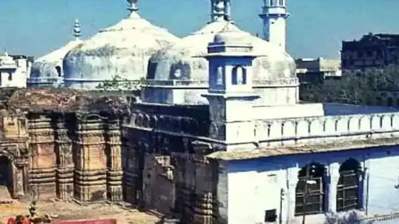 ज्ञानवापी मामले में मुस्लिम पक्ष को झटका, कोर्ट ने कहा  नहीं हटेंगे कमिश्नर, मस्जिद के अंदर होगा सर्वे