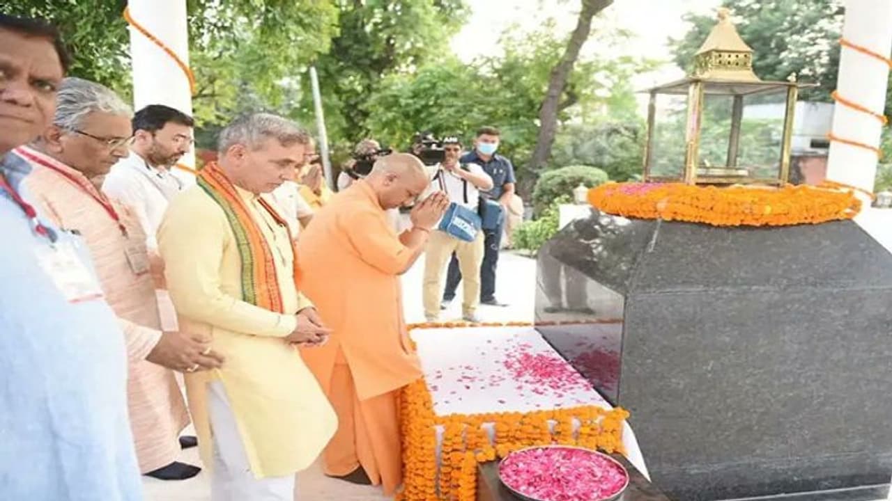 मेरठ: सीएम योगी के जाते ही बंद हो गया लाइट और साउंड शो, जानिए 6 वर्षों के इंतजार का जनता को क्या मिला फल मेरठ: सीएम योगी के जाते ही बंद हो गया लाइट और साउंड शो, जानिए 6 वर्षों के इंतजार का जनता को क्या मिला फल