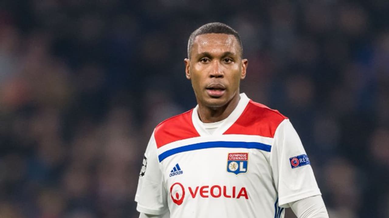 'ക്ലബില് നിന്ന് പുറത്താവാന് കാരണം ഡ്രസിംഗ് റൂമില് അധോവായു പുറത്തുവിട്ടത്'; നിഷേധിച്ച് ബ്രസീലിയന് താരം 'ക്ലബില് നിന്ന് പുറത്താവാന് കാരണം ഡ്രസിംഗ് റൂമില് അധോവായു പുറത്തുവിട്ടത്'; നിഷേധിച്ച് ബ്രസീലിയന് താരം