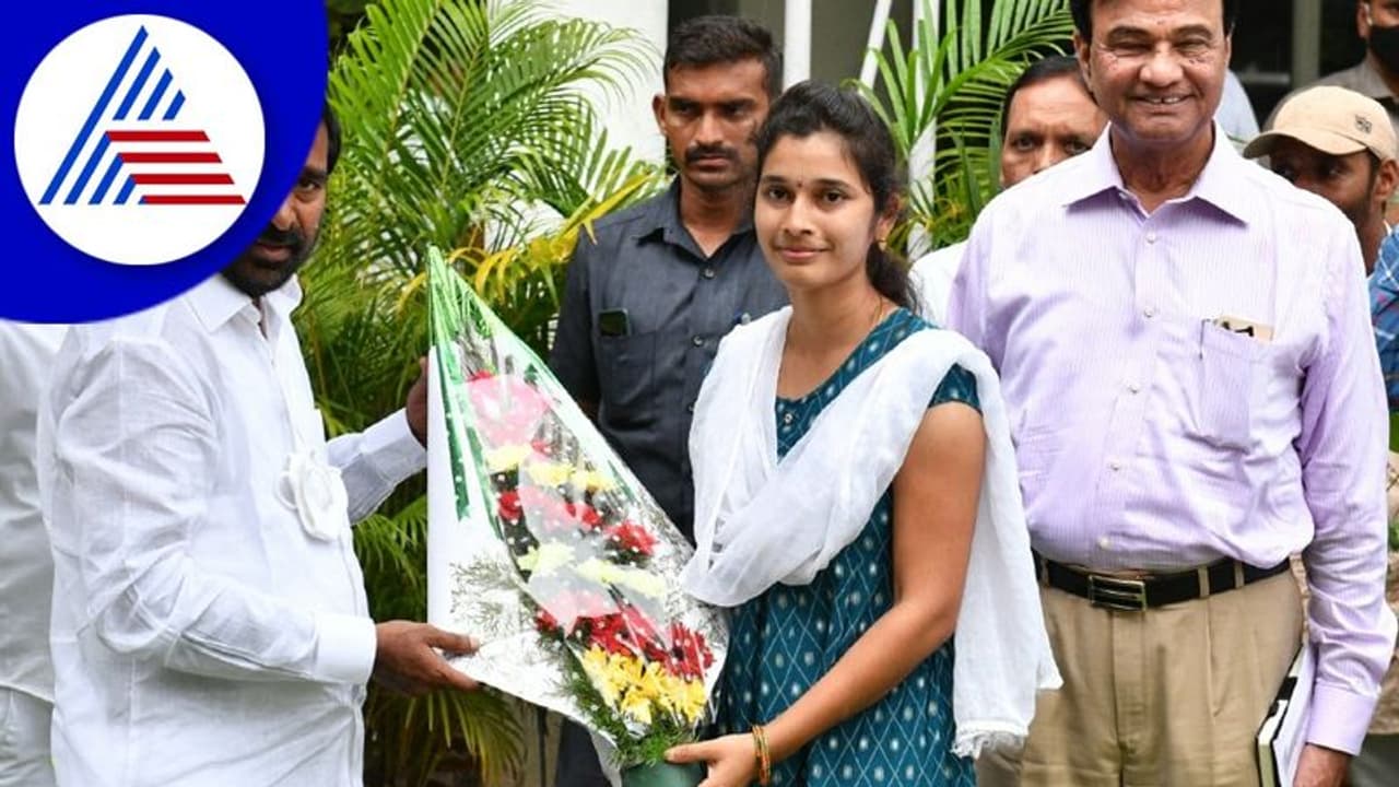 ತೆಲಂಗಾಣ ವಿದ್ಯುತ್ ಇಲಾಖೆ ಸೇರಿದ ಮೊದಲ ಲೈನ್‌ವುಮನ್ ಈಕೆ