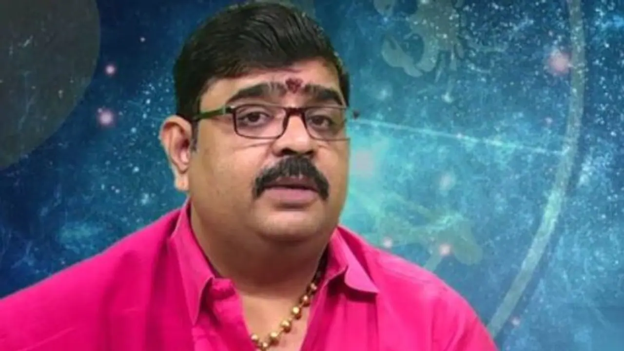 టాలీవుడ్ లో యంగ్ హీరో.. హీరోయిన్ చనిపోతారంటూ..? వేణు స్వామి సంచలన వ్యాఖ్యలు, వైరల్ అవుతన్న కామెంట్స్