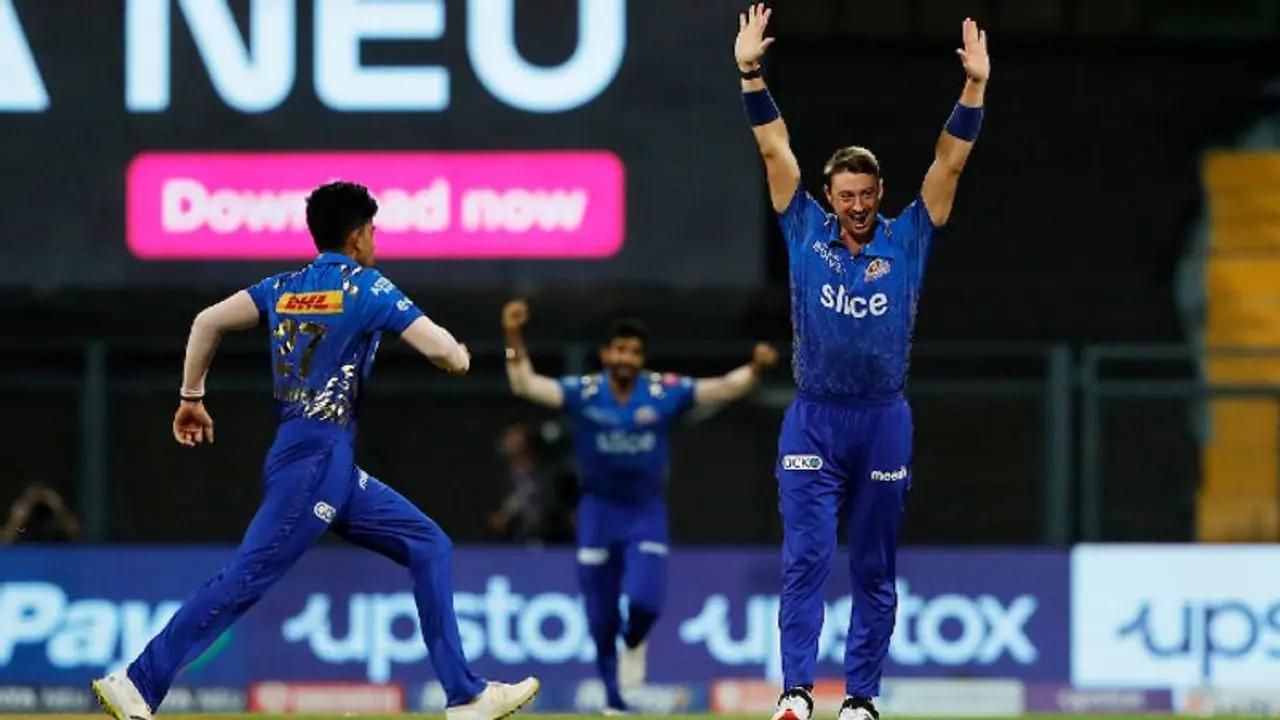 IPL 2022 ಕೊನೆಗೂ ಗೆಲುವಿನ ದಡ ಸೇರಿದ ಮುಂಬೈ, ಚೆನ್ನೈ ಅಧಿಕೃತವಾಗಿ ಟೂರ್ನಿಯಿಂದ ಔಟ್! IPL 2022 ಕೊನೆಗೂ ಗೆಲುವಿನ ದಡ ಸೇರಿದ ಮುಂಬೈ, ಚೆನ್ನೈ ಅಧಿಕೃತವಾಗಿ ಟೂರ್ನಿಯಿಂದ ಔಟ್!