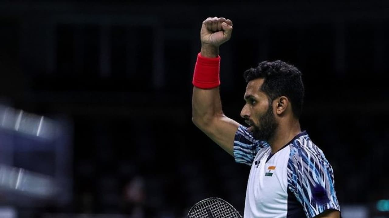 ലോക ബാഡ്മിന്റണ് ചാമ്പ്യന്ഷിപ്പ്; പടയോട്ടം തുടര്ന്ന് പ്രണോയ്, ലക്ഷ്യ സെന്നിനെ വീഴ്ത്തി ക്വാര്ട്ടറില് ലോക ബാഡ്മിന്റണ് ചാമ്പ്യന്ഷിപ്പ്; പടയോട്ടം തുടര്ന്ന് പ്രണോയ്, ലക്ഷ്യ സെന്നിനെ വീഴ്ത്തി ക്വാര്ട്ടറില്