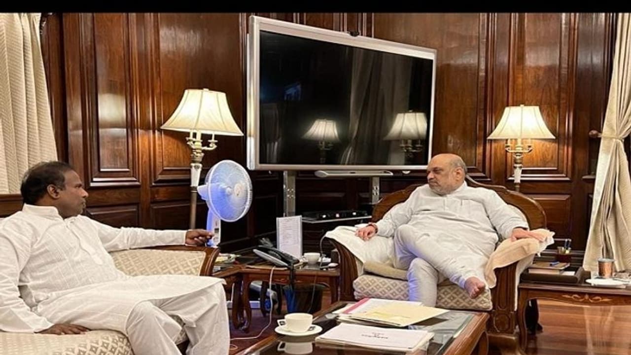 కేంద్ర హోం శాఖ మంత్రి అమిత్ షాతో కె.ఎ.పాల్ భేటీ.. కేంద్ర హోం శాఖ మంత్రి అమిత్ షాతో కె.ఎ.పాల్ భేటీ..