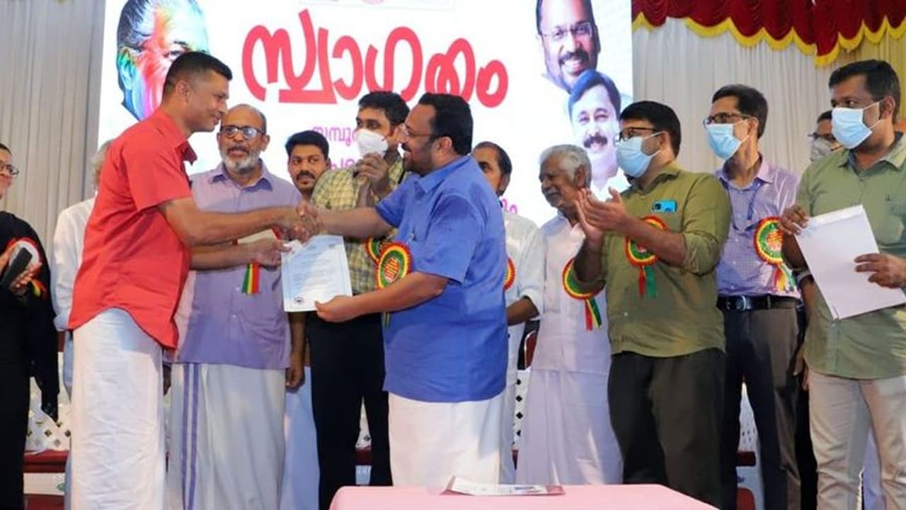 കൂടുതല്‍ സ്മാര്‍ട്ട് ആയി കേരളവും റവന്യൂ വകുപ്പും; ഇനി വിതരണം ചെയ്യുക ഇ പട്ടയങ്ങള്‍