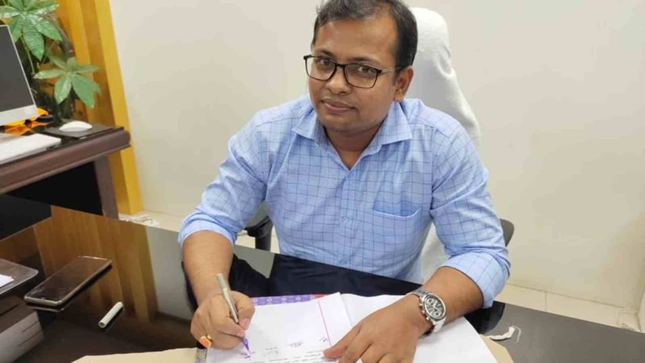 மாட்டு கறி பிரியாணியில் தீண்டாமை.? திருப்பத்தூர் கலெக்டருக்கு தேவையா இது.? அலறவிடும் SC ST ஆணையம்.