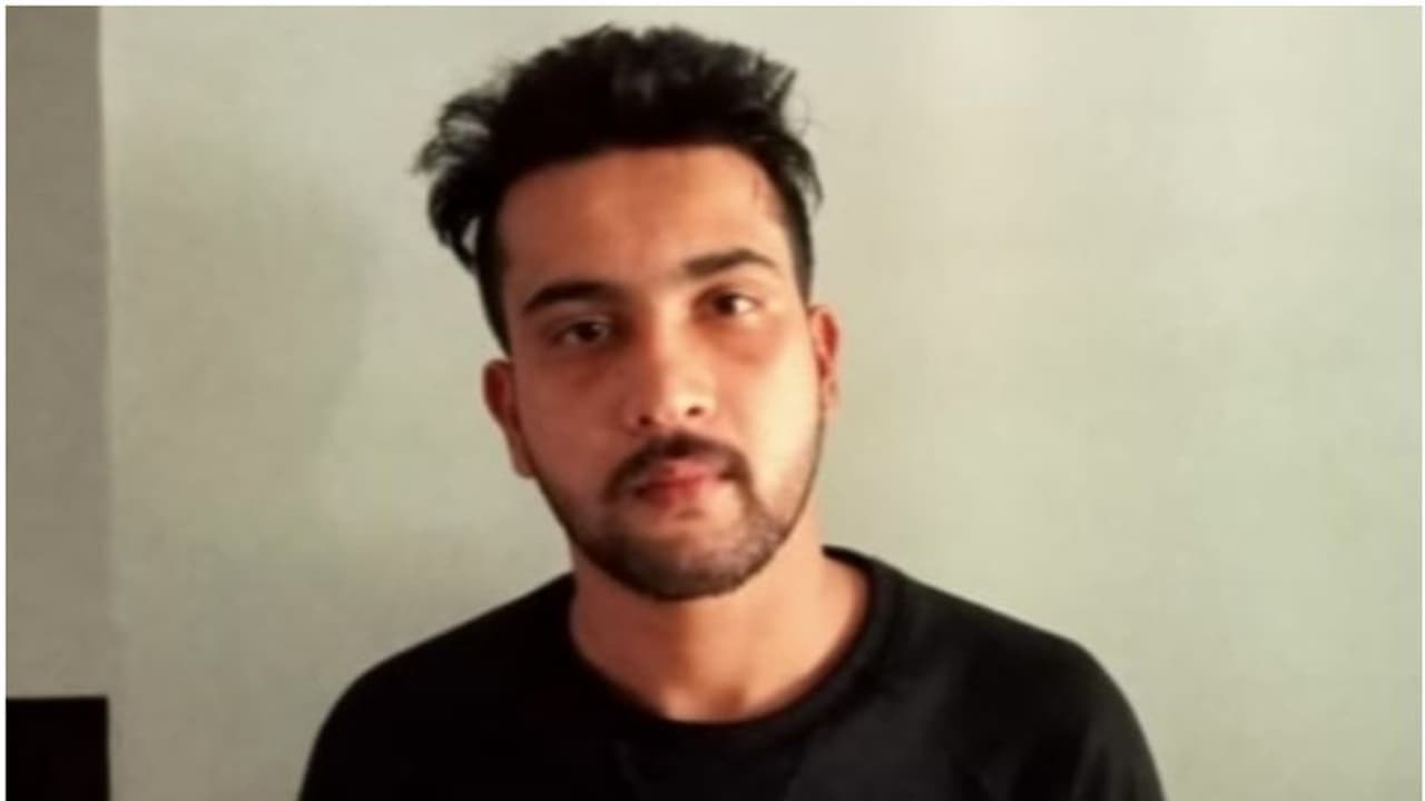 പ്രണയം നടിച്ച് പതിനാറുകാരിയെ പീഡിപ്പിച്ച് വിദേശത്തേക്ക് മുങ്ങി; ഒരു വര്‍ഷത്തിന് ശേഷം പ്രതി പിടിയില്‍