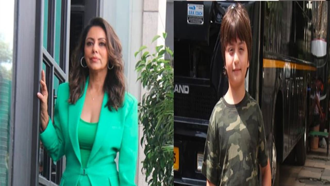 शाहरुख़ खान के छोटे बेटे अबराम के लिए गौरी खान ने किया ऐसा काम कि लोग बताने लगे परफेक्ट मां, देखें न्यू लुक शाहरुख़ खान के छोटे बेटे अबराम के लिए गौरी खान ने किया ऐसा काम कि लोग बताने लगे परफेक्ट मां, देखें न्यू लुक