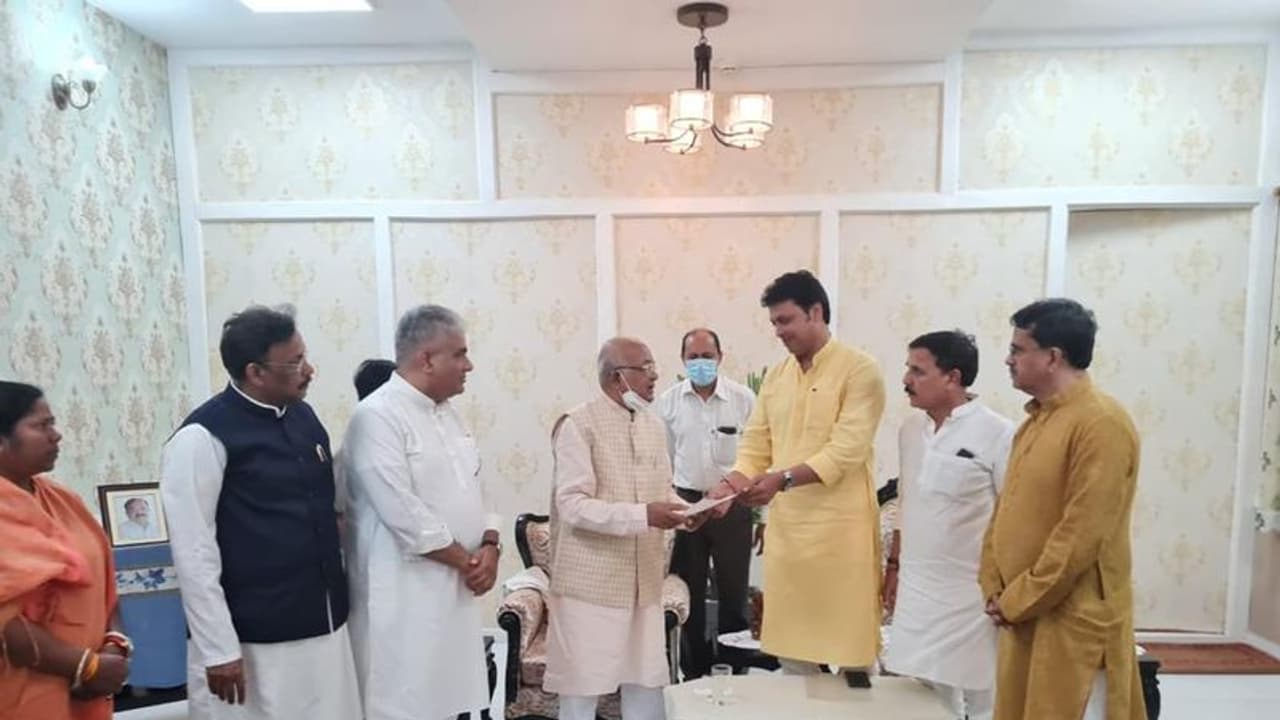 பாஜக ஆளும் திரிபுரா மாநில முதல்வர் ராஜினாமா.. அடுத்த ஆண்டு தேர்தல் நடைபெறவுள்ள நிலையில் ராஜினாமா.. பாஜக ஆளும் திரிபுரா மாநில முதல்வர் ராஜினாமா.. அடுத்த ஆண்டு தேர்தல் நடைபெறவுள்ள நிலையில் ராஜினாமா..