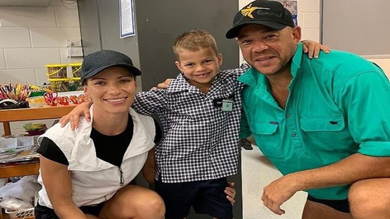 इग्लैंड में जन्में एंड्रयू साइमंड्स ने ऑस्ट्रेलिया के लिए क्रिकेट खेलकर बनाया था नाम, 150 लाख डॉलर थी संपत्ति इग्लैंड में जन्में एंड्रयू साइमंड्स ने ऑस्ट्रेलिया के लिए क्रिकेट खेलकर बनाया था नाम, 150 लाख डॉलर थी संपत्ति