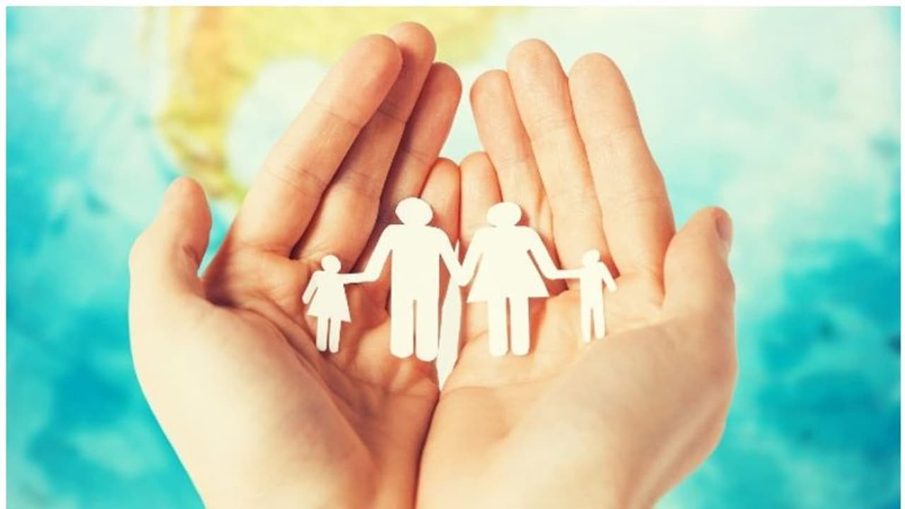 சர்வதேச குடும்ப தினம் 2023: தனித்து வாழ்வதை விட ஒரு குடும்பமாக வாழ்வது முக்கியம்.. ஏன் தெரியுமா? சர்வதேச குடும்ப தினம் 2023: தனித்து வாழ்வதை விட ஒரு குடும்பமாக வாழ்வது முக்கியம்.. ஏன் தெரியுமா?