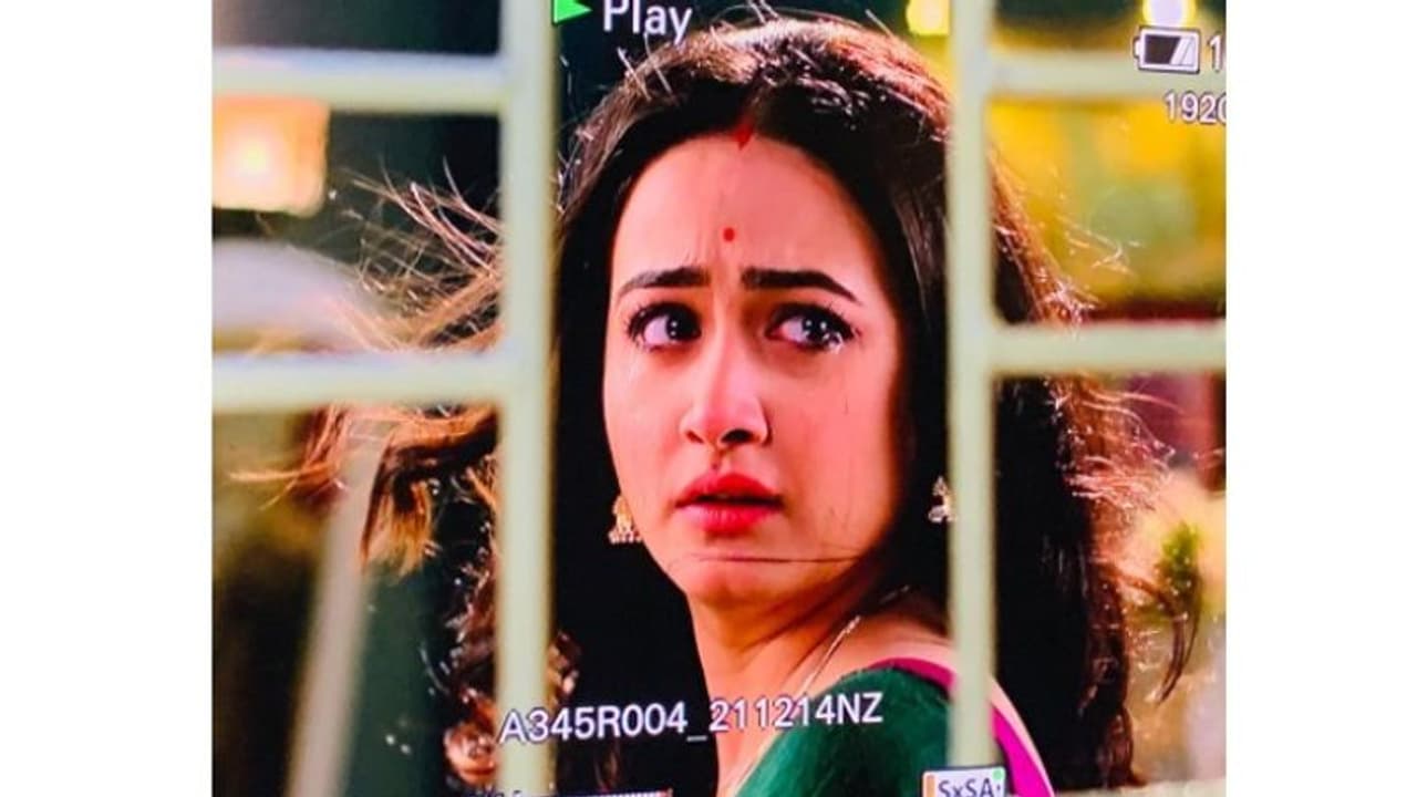 পল্লবীর ফ্ল্যাট থেকে উদ্ধার হল হুক্কা গাঁজা সহ নেশার দ্রব্য, খুনের অভিযোগের পর বড় বিপাকে সাগ্নিক পল্লবীর ফ্ল্যাট থেকে উদ্ধার হল হুক্কা গাঁজা সহ নেশার দ্রব্য, খুনের অভিযোগের পর বড় বিপাকে সাগ্নিক