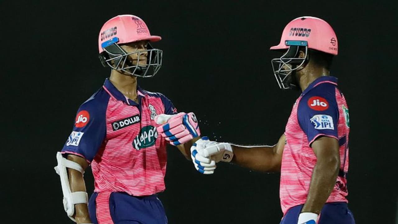 IPL 2022 : അവസരത്തിനൊത്ത് ഉയരാതെ മധ്യനിര; രാജസ്ഥാനെതിരെ ലഖ്‌നൗവിന് 179 റണ്‍സ് വിജയലക്ഷ്യം