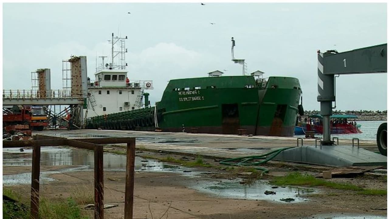 കൊല്ലം പോര്‍ട്ടില്‍ എമിഗ്രേഷന്‍ ഓഫിസിന്‍റെ നിര്‍മ്മാണം പൂര്‍ത്തിയായി: അനുമതിക്കായി കേന്ദ്രത്തെ സമീപിക്കും