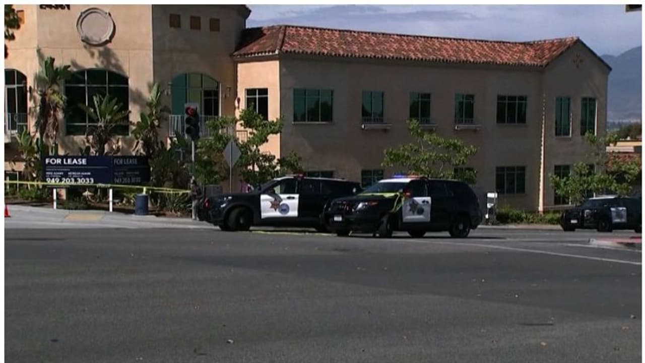 അമേരിക്കയില് വെടിവയ്പ്: ഒരാള് മരിച്ചു,അക്രമിയെ പിടികൂടിയതായി പൊലീസ് അമേരിക്കയില് വെടിവയ്പ്: ഒരാള് മരിച്ചു,അക്രമിയെ പിടികൂടിയതായി പൊലീസ്