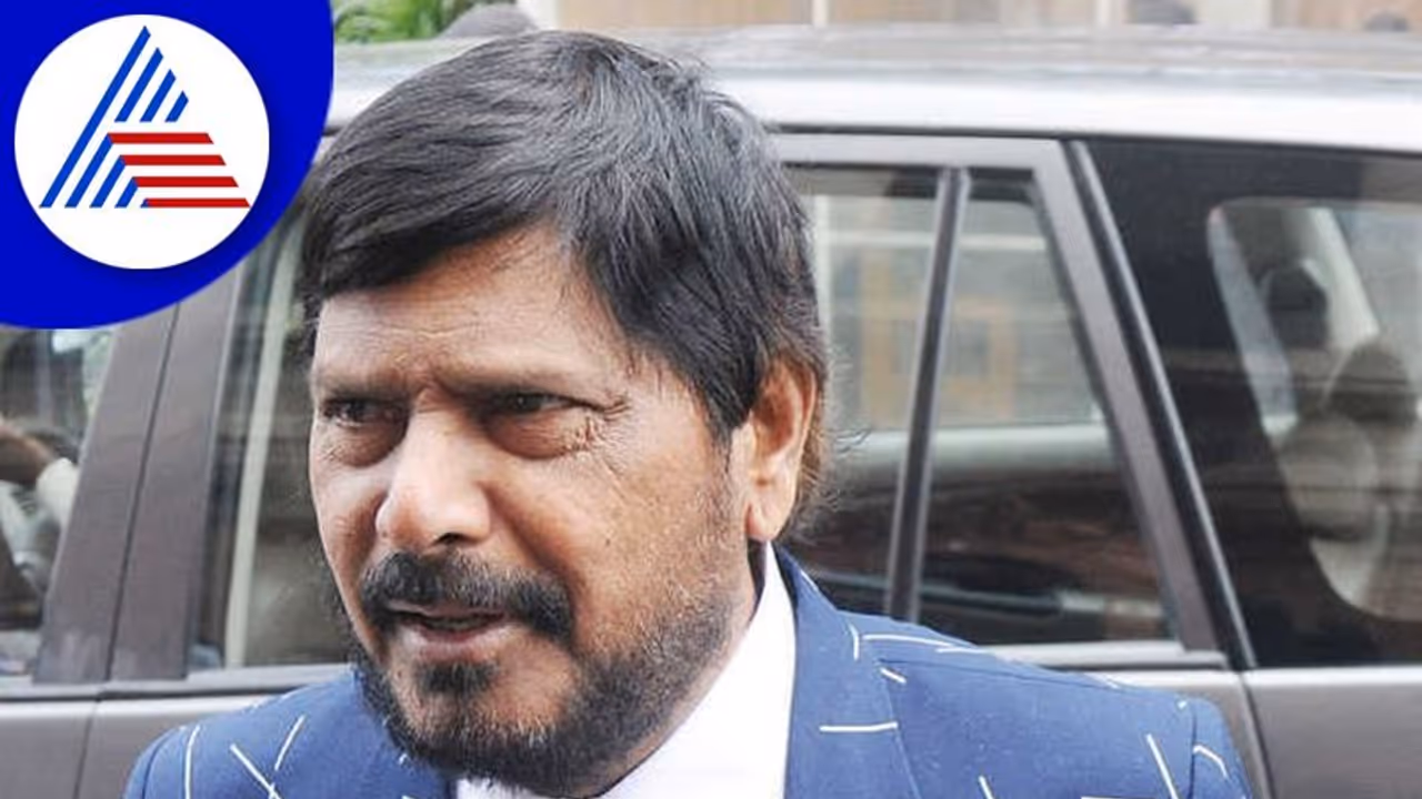 ಹೆಂಡತಿಯರ ದಿನ ಆಚರಿಸಬೇಕು ಎಂದ ಸಚಿವ: ಟ್ಟಿಟ್ಟಿಗರು ಏನಂದ್ರು ನೋಡಿ