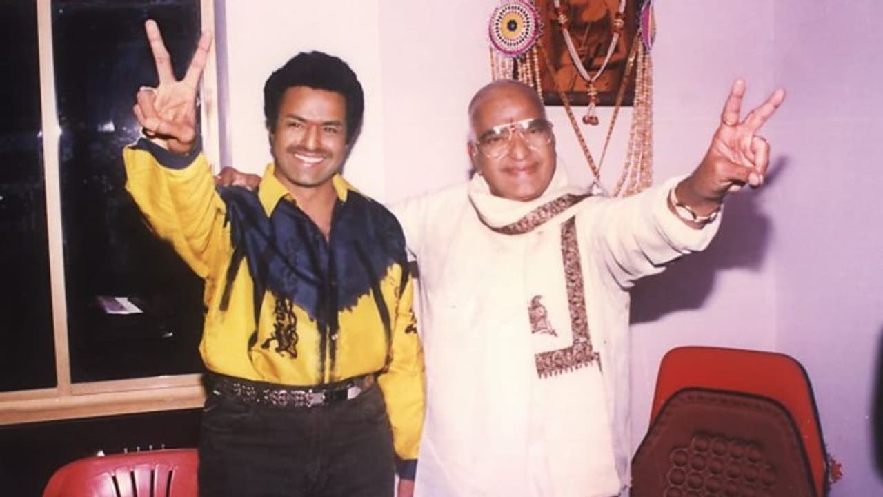 NTR: బాలయ్య చేతుల మీదుగా ఎన్టీఆర్ శతజయంతి వేడుకలు.. ఏడాదిపాటు నిర్వహణ NTR: బాలయ్య చేతుల మీదుగా ఎన్టీఆర్ శతజయంతి వేడుకలు.. ఏడాదిపాటు నిర్వహణ