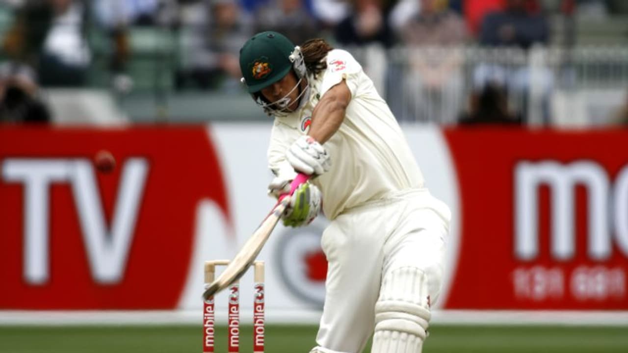 Andrew Symonds : ഒരാള് സിപിആര് നല്കി, സൈമണ്ട്സിന്റെ ജീവന്രക്ഷിക്കാന് തീവ്രശ്രമം നടന്നതായി റിപ്പോര്ട്ട് Andrew Symonds : ഒരാള് സിപിആര് നല്കി, സൈമണ്ട്സിന്റെ ജീവന്രക്ഷിക്കാന് തീവ്രശ്രമം നടന്നതായി റിപ്പോര്ട്ട്