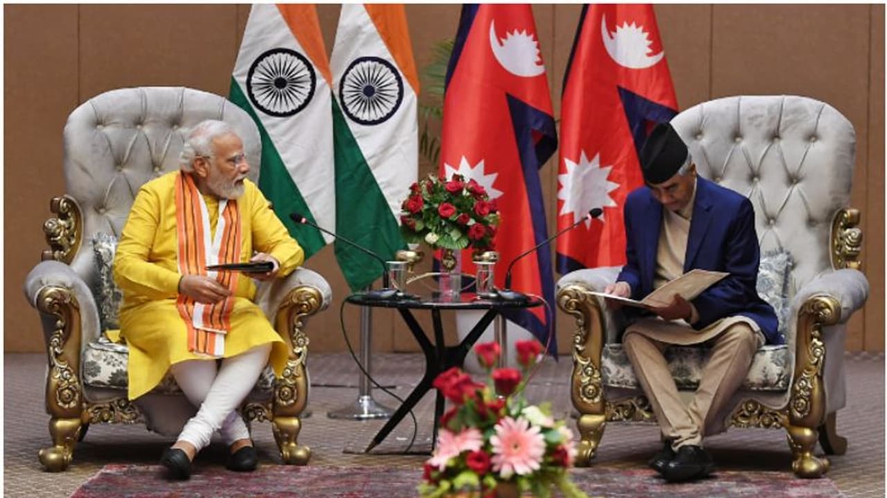 ഇന്ത്യാ നേപ്പാൾ ബന്ധം ഹിമാലയം പോലെ ഉറച്ചതെന്ന് പ്രധാനമന്ത്രി മോദി; വിവിധ മേഖലകളിൽ ആറ് കരാറുകൾ ഒപ്പിട്ടു