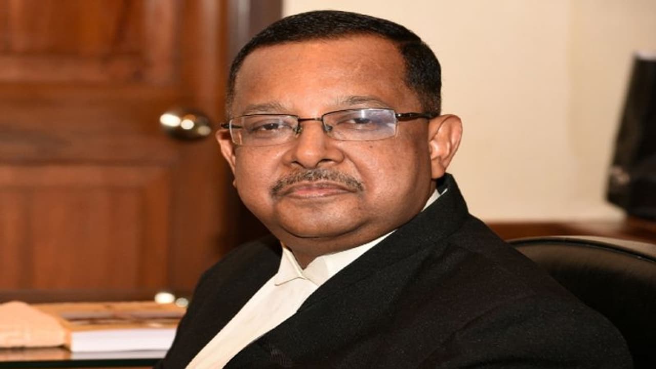 తెలంగాణ హైకోర్టు ప్రధాన న్యాయమూర్తిగా జస్టిస్ ఉజ్జల్ భుయాన్ తెలంగాణ హైకోర్టు ప్రధాన న్యాయమూర్తిగా జస్టిస్ ఉజ్జల్ భుయాన్