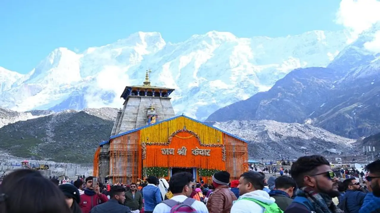 केदारनाथ धाम में दर्शन के लिए श्रद्धालुओं से नहीं लिया जा रहा कोई शुल्क, वायरल वीडियो पर बीकेटीसी का बयान