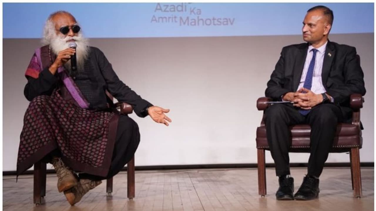 മോട്ടോർ സൈക്കിളിൽ 36,000 കിലോമീറ്റര്‍ ലോകസഞ്ചാരം; സദ്‍ഗുരു ജഗ്ഗി വാസുദേവ് റിയാദിൽ