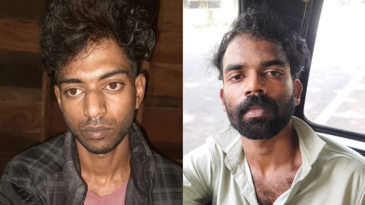 ആലപ്പുഴയില് വൻ മയക്കുമരുന്ന് വേട്ട; മാരക മയക്കുമരുന്നുകളുമായി യുവാക്കൾ പിടിയില് ആലപ്പുഴയില് വൻ മയക്കുമരുന്ന് വേട്ട; മാരക മയക്കുമരുന്നുകളുമായി യുവാക്കൾ പിടിയില്