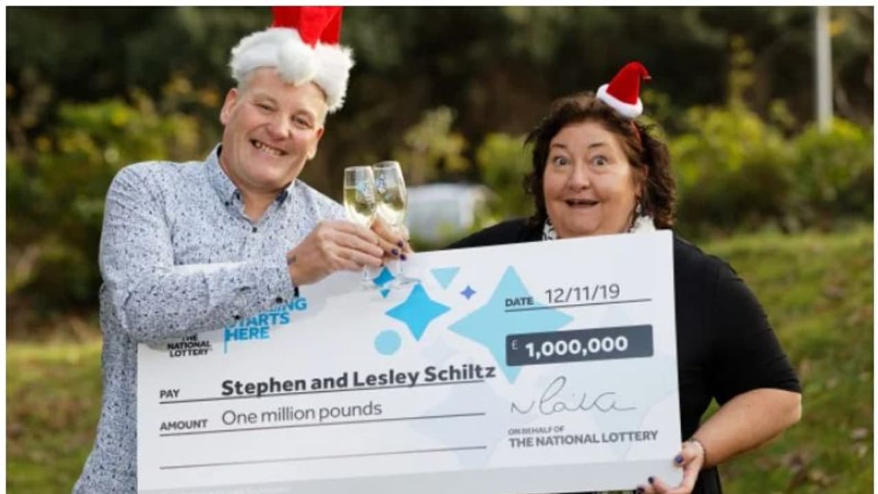 കയ്യിലുള്ളത് കോടികൾ, കാര്യമാക്കാതെ ഭാഗ്യശാലി, വീണ്ടും ഡ്രൈവര് കുപ്പായമണിഞ്ഞ് സ്റ്റീവ് കയ്യിലുള്ളത് കോടികൾ, കാര്യമാക്കാതെ ഭാഗ്യശാലി, വീണ്ടും ഡ്രൈവര് കുപ്പായമണിഞ്ഞ് സ്റ്റീവ്