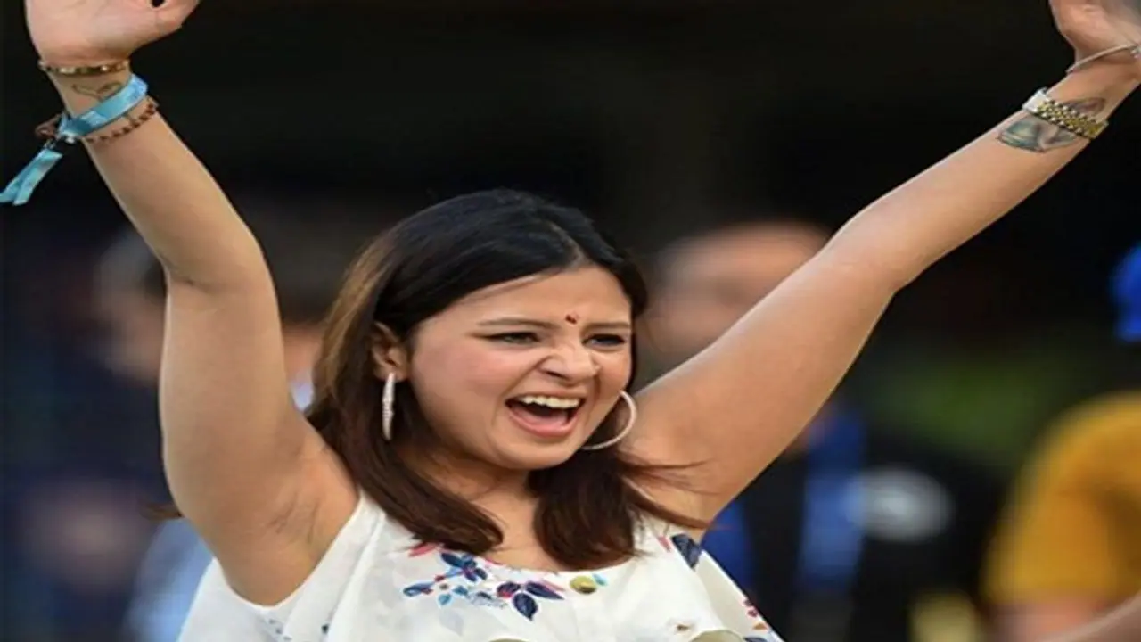 Sakshi Dhoni's Instagram plea during CSK vs SRH match goes viral as baby news sparks excitement Sakshi Dhoni's Instagram plea during CSK vs SRH match goes viral as baby news sparks excitement