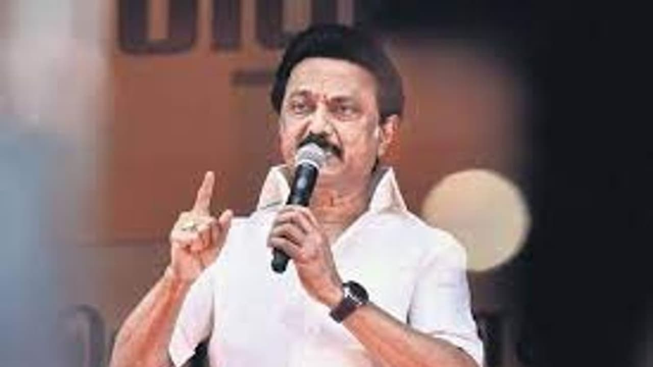 துப்பாக்கிச்சூடு, கொலை ஆகியவை தான் அதிமுக ஆட்சியின் சாதனை… மு.க.ஸ்டாலின் விமர்சனம்!!